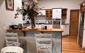 Peaceful Homestay 7 Minutes From Christchurch Airport
